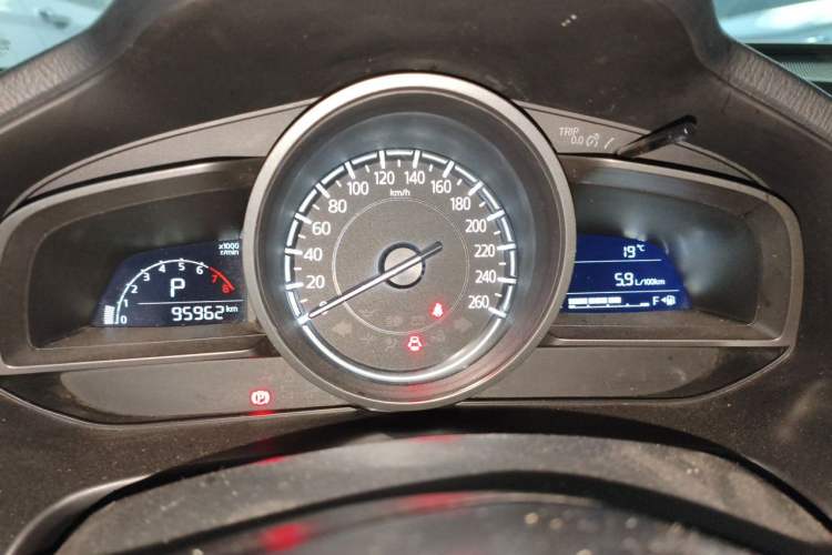Used Mazda 3 Axela 2019 Cloud-Controlled Sedan 1.5L Automatic Luxury Model China VI Standard Instrument Cluster