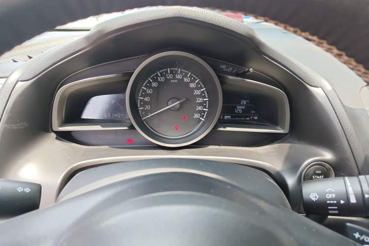 Used Mazda 3 Axela 2019 Cloud-Controlled Version Hatchback 2.0L Automatic Luxury Model China VI Standard Instrument Cluster