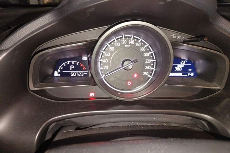Used Mazda 3 Axela 2019 Cloud-Controlled Sedan 1.5L Automatic Luxury Model China VI Standard Instrument Cluster