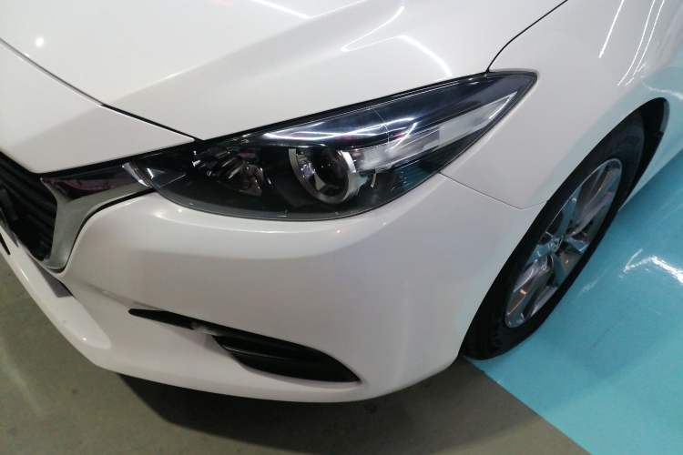 Used Mazda 3 Axela 2019 Cloud-Control Edition Hatchback 1.5L Automatic Comfort Model China VI Standard Left Front Headlight
