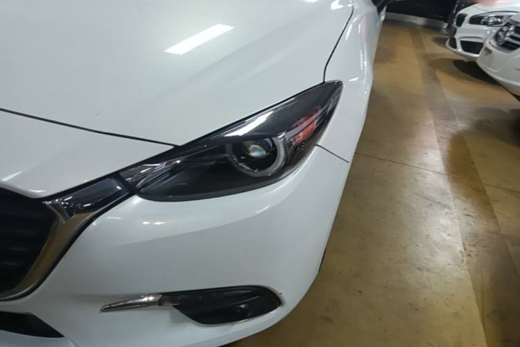 Used Mazda 3 Axela 2019 Cloud-Controlled Sedan 1.5L Automatic Luxury Model China VI Standard Left Front Headlight