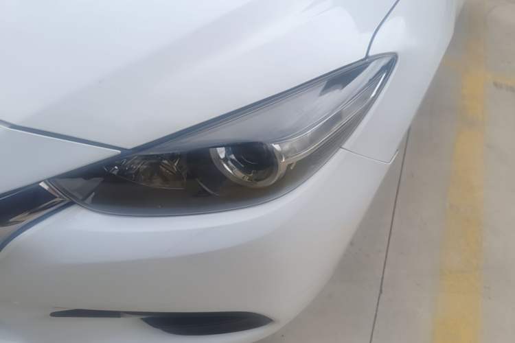 Used Mazda 3 Axela 2019 Cloud-Controlled Version Sedan 1.5L Automatic Comfort Trim China VI Standard Left Front Headlight