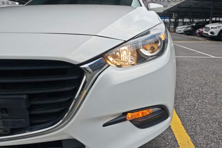 Used Mazda 3 Axela 2019 Cloud-Controlled Version Sedan 1.5L Automatic Comfort Trim China VI Standard Left Front Headlight