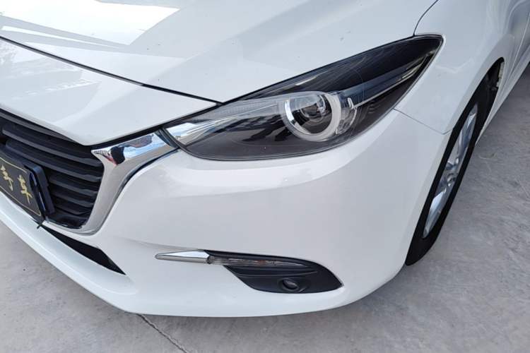 Used Mazda 3 Axela 2019 Cloud-Controlled Sedan 1.5L Automatic Luxury Model China VI Standard Left Front Headlight