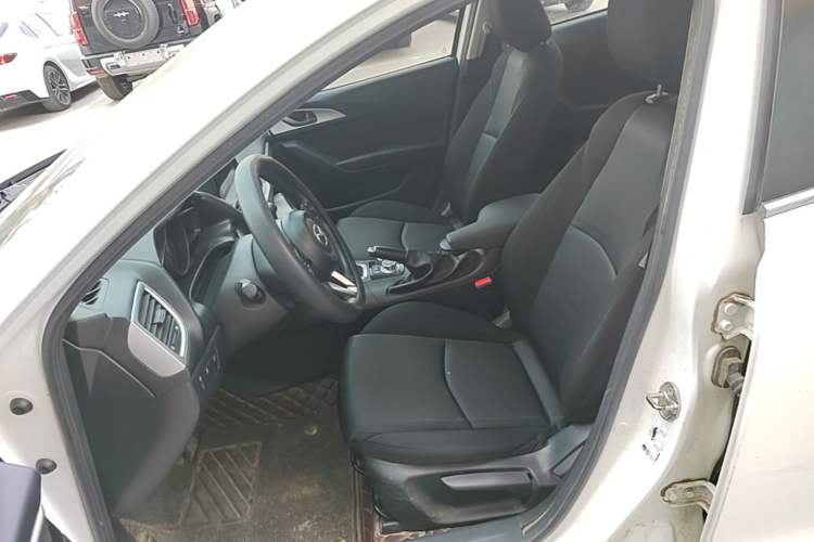 Used Mazda 3 Axela 2019 Cloud-Controlled Version Sedan 1.5L Automatic Comfort Trim China VI Standard Left Front Seat