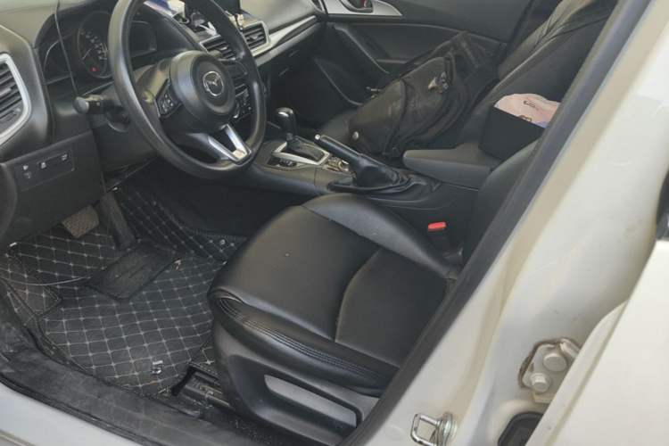 Used Mazda 3 Axela 2019 Cloud-Controlled Version Sedan 1.5L Automatic Comfort Trim China V Standard Left Front Seat