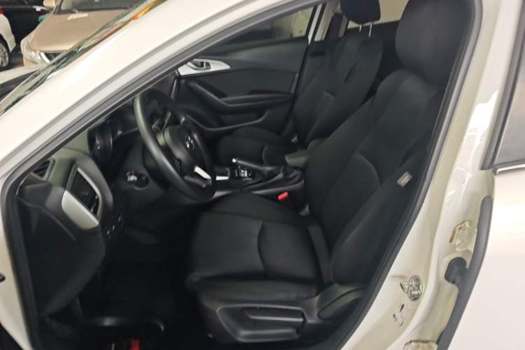 Used Mazda 3 Axela 2019 Cloud-Controlled Version Sedan 1.5L Automatic Comfort Trim China VI Standard Left Front Seat