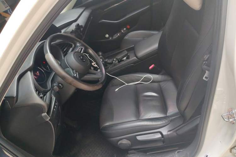 Used Mazda 3 Axela 2019 Cloud-Controlled Version Sedan 1.5L Automatic Luxury Trim China VI Standard Left Front Seat