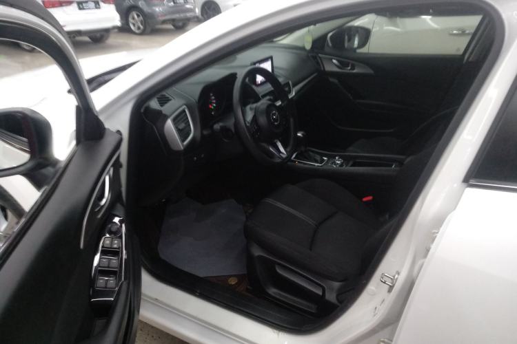 Used Mazda 3 Axela 2019 Cloud-Controlled Sedan 1.5L Automatic Luxury Model China VI Standard Left Front Seat