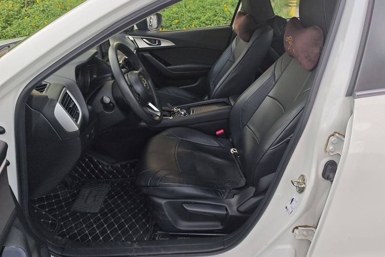 Used Mazda 3 Axela 2019 Cloud-Controlled Sedan 1.5L Automatic Luxury Model China VI Standard Left Front Seat