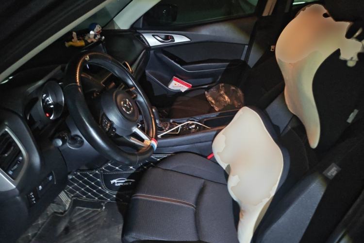 Used Mazda 3 Axela 2019 Cloud-Controlled Sedan 1.5L Automatic Luxury Model China VI Standard Left Front Seat