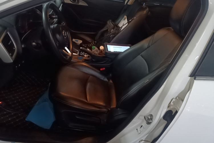 Used Mazda 3 Axela 2019 Cloud-Controlled Version Sedan 1.5L Automatic Comfort Trim China V Standard Left Front Seat