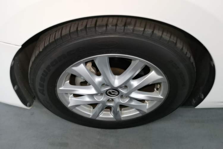 Used Mazda 3 Axela 2019 Cloud-Controlled Version Sedan 1.5L Automatic Comfort Trim China VI Standard Left Front Wheel Hub