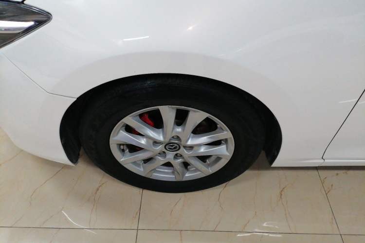 Used Mazda 3 Axela 2019 Cloud-Controlled Version Sedan 1.5L Automatic Luxury Trim China V Standard Left Front Wheel Hub