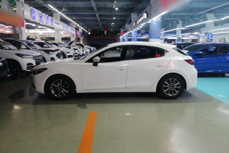 Used Mazda 3 Axela 2019 Cloud-Control Edition Hatchback 1.5L Automatic Comfort Model China VI Standard Left Side