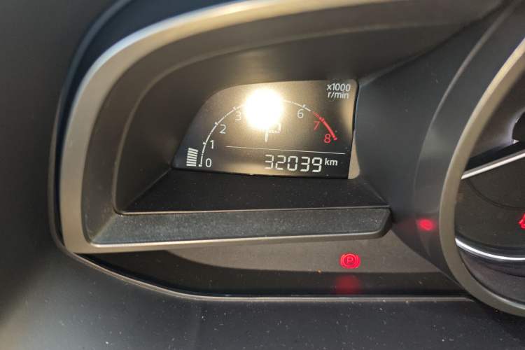 Used Mazda 3 Axela 2019 Cloud-Controlled Sedan 1.5L Automatic Luxury Model China VI Standard Odometer Close Up