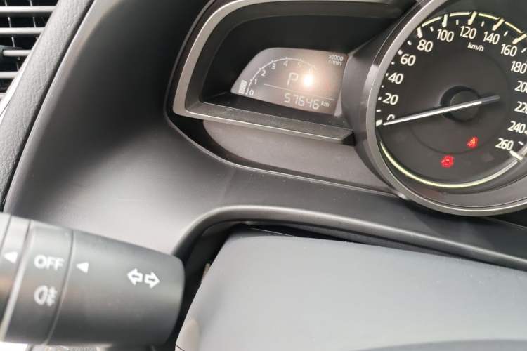 Used Mazda 3 Axela 2019 Cloud-Controlled Version Sedan 1.5L Automatic Comfort Trim China VI Standard Odometer Close Up