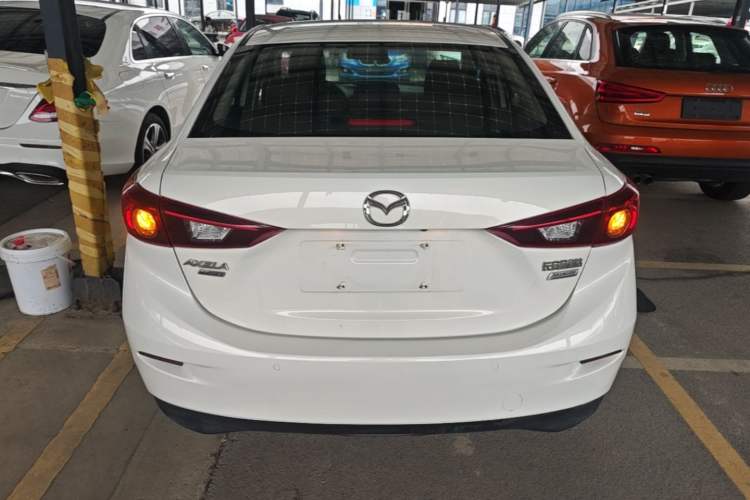 Used Mazda 3 Axela 2019 Cloud-Controlled Version Sedan 1.5L Automatic Comfort Trim China VI Standard Rear