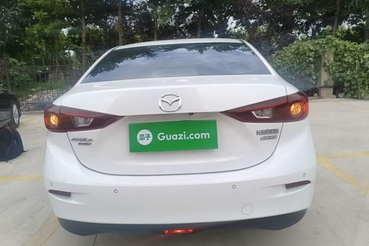 Used Mazda 3 Axela 2019 Cloud-Controlled Version Sedan 1.5L Automatic Comfort Trim China VI Standard Rear