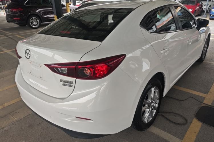 Used Mazda 3 Axela 2019 Cloud-Controlled Version Sedan 1.5L Automatic Comfort Trim China VI Standard Rear Right 45 Deg