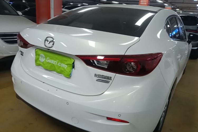 Used Mazda 3 Axela 2019 Cloud-Controlled Sedan 1.5L Automatic Luxury Model China VI Standard Rear Right 45 Deg