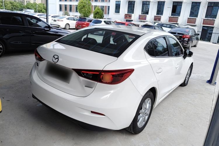 Used Mazda 3 Axela 2019 Cloud-Controlled Sedan 1.5L Automatic Luxury Model China VI Standard Rear Right 45 Deg