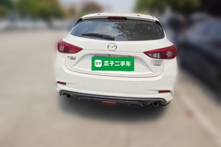 Used Mazda 3 Axela 2019 Cloud-Controlled Version Hatchback 2.0L Automatic Luxury Model China VI Standard Rear