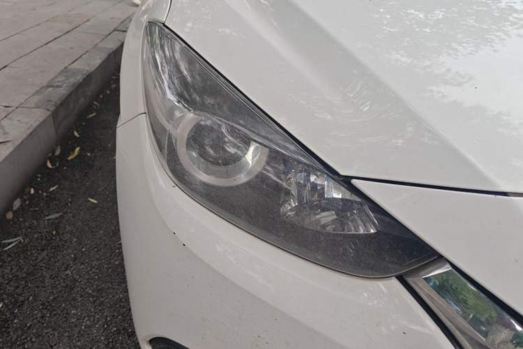 Used Mazda 3 Axela 2019 Cloud-Controlled Version Sedan 1.5L Automatic Comfort Trim China VI Standard Right Front Headlight