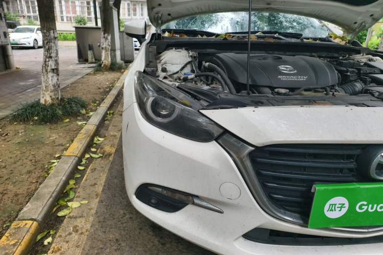 Used Mazda 3 Axela 2019 Cloud-Controlled Version Sedan 2.0L Automatic Luxury Trim China VI Standard Right Front Headlight
