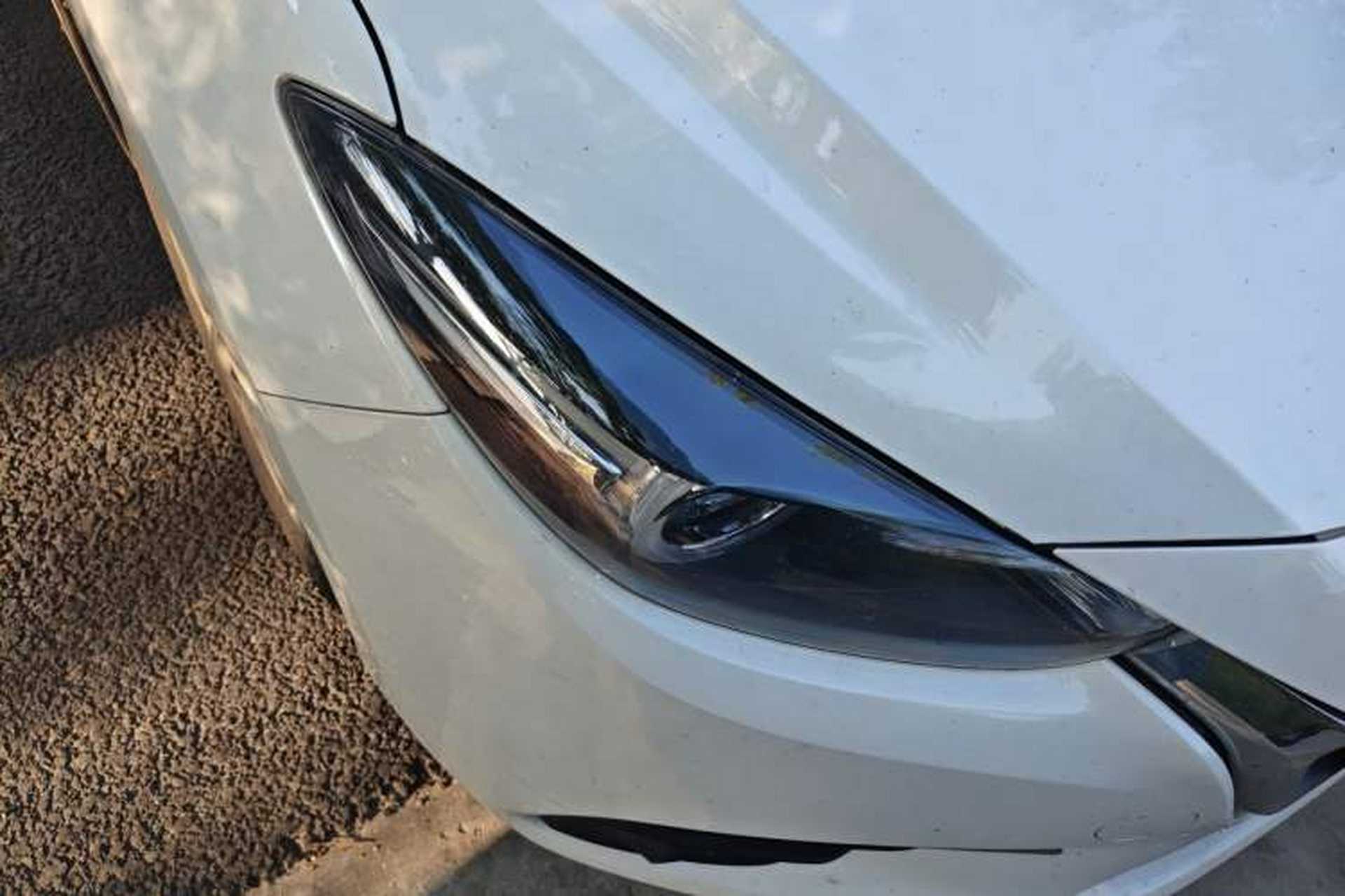 Used Mazda 3 Axela 2019 Cloud-Controlled Version Hatchback 2.0L Automatic Luxury Model China VI Standard Right Front Headlight