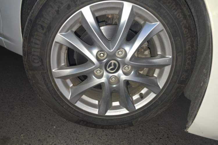 Used Mazda 3 Axela 2019 Cloud-Controlled Sedan 1.5L Automatic Luxury Model China VI Standard Right Front Wheel Hub