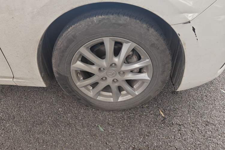 Used Mazda 3 Axela 2019 Cloud-Controlled Version Sedan 1.5L Automatic Comfort Trim China VI Standard Right Front Wheel Hub