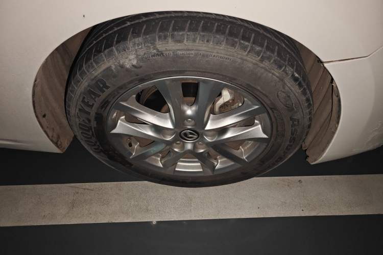 Used Mazda 3 Axela 2019 Cloud-Controlled Sedan 1.5L Automatic Luxury Model China VI Standard Right Front Wheel Hub