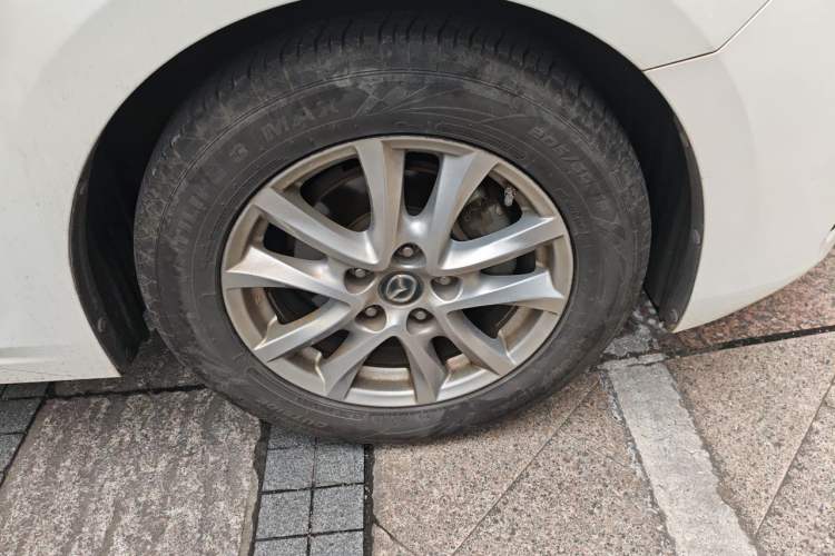 Used Mazda 3 Axela 2019 Cloud-Controlled Sedan 1.5L Automatic Luxury Model China VI Standard Right Front Wheel Hub