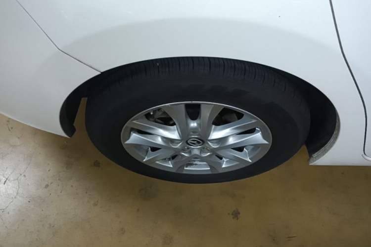 Used Mazda 3 Axela 2019 Cloud-Controlled Sedan 1.5L Automatic Luxury Model China VI Standard Right Rear Wheel Hub