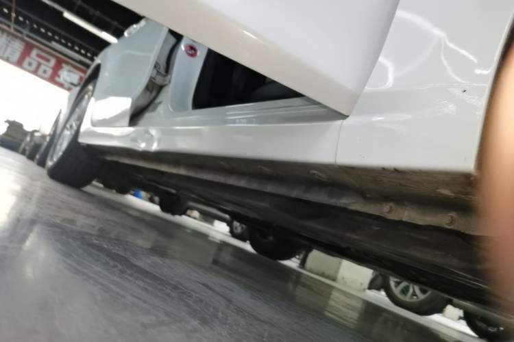 Used Mazda 3 Axela 2019 Cloud-Controlled Version Sedan 1.5L Automatic Comfort Trim China VI Standard Right Side Sill