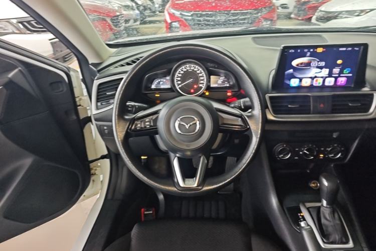 Used Mazda 3 Axela 2019 Cloud-Controlled Version Sedan 1.5L Automatic Comfort Trim China VI Standard Steering Wheel