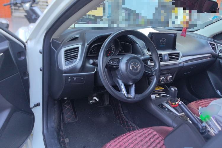 Used Mazda 3 Axela 2019 Cloud-Controlled Version Sedan 1.5L Automatic Comfort Trim China V Standard Steering Wheel