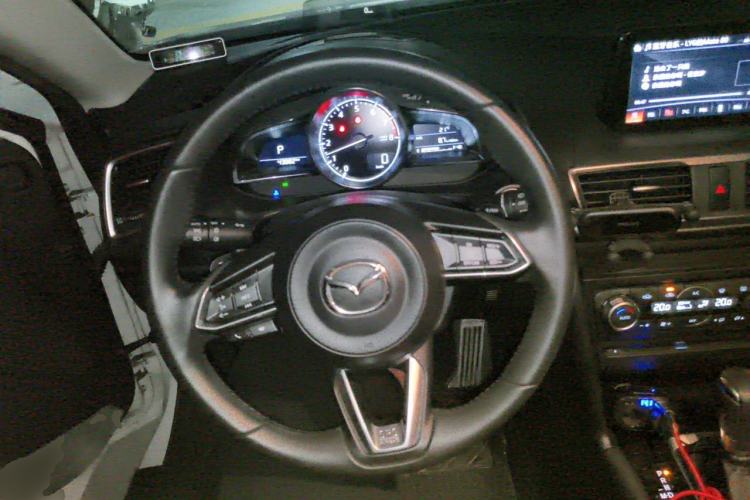 Used Mazda 3 Axela 2019 CloudControl Edition Hatchback 2.0L Automatic Sport Model China VI Standard Steering Wheel