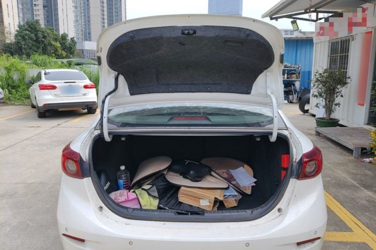 Used Mazda 3 Axela 2019 Cloud-Controlled Version Sedan 1.5L Automatic Comfort Trim China VI Standard Trunk