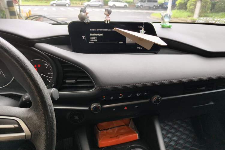 Used Mazda 3 Axela 2020 1.5L Automatic Zhiyue Sunroof Version Audio And AC Panel