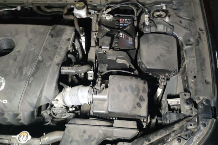 Used Mazda 3 Axela 2020 2.0L Automatic Luxury Version Engine Bay Left
