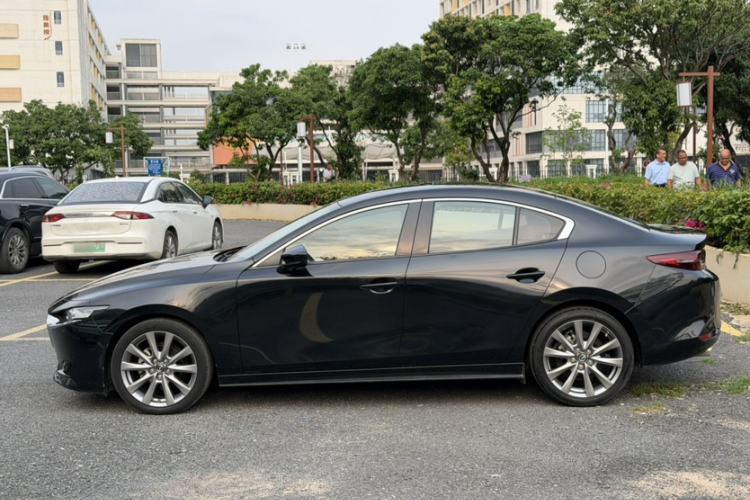 Used Mazda 3 Axela 2020 2.0L Automatic ZhiXuan Edition Exterior 6