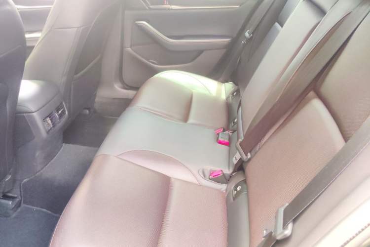 Used Mazda 3 Axela 2020 2.0L Automatic Luxury Version Left Rear Seat
