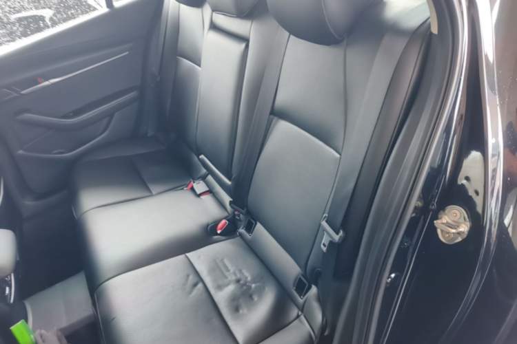 Used Mazda 3 Axela 2020 1.5L Automatic ZhiMei Edition Left Rear Seat