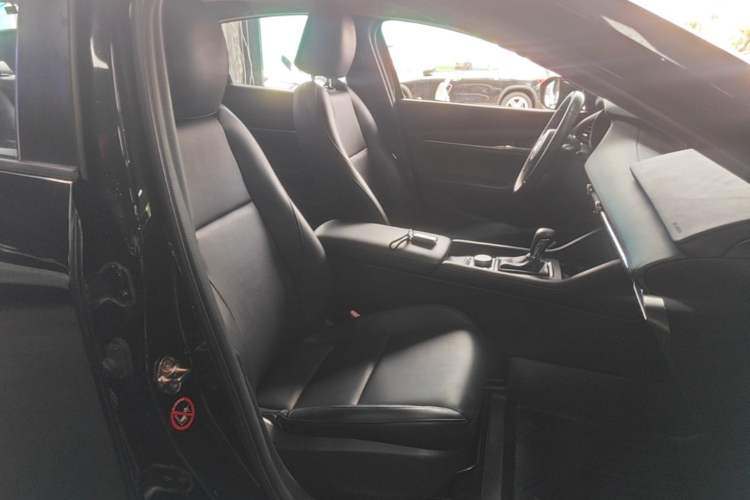 Used Mazda 3 Axela 2020 2.0L Automatic ZhiXuan Edition Right Front Seat