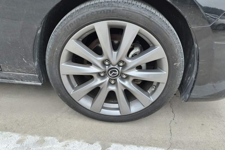 Used Mazda 3 Axela 2020 2.0L Automatic Zhiya Edition Right Front Wheel Hub