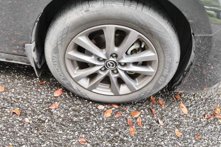 Used Mazda 3 Axela 2020 1.5L Automatic Zhiyue Sunroof Version Right Front Wheel Hub