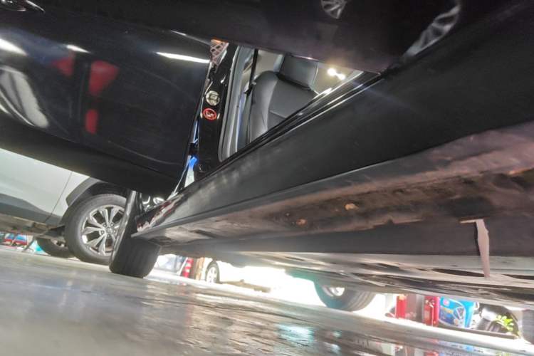 Used Mazda 3 Axela 2020 2.0L Automatic ZhiXuan Edition Right Side Sill
