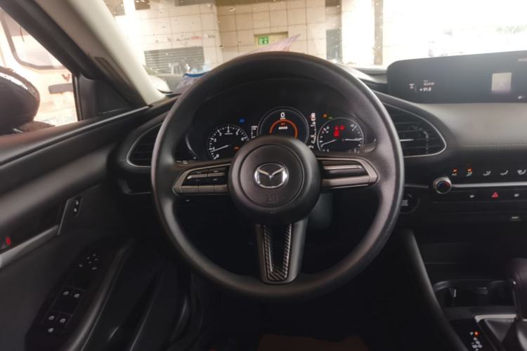 Used Mazda 3 Axela 2020 1.5L Automatic ZhiMei Edition Steering Wheel